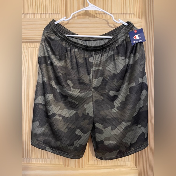 🤍🤍Champion Men's Athletic Camo Shorts - Black and Gray - Picture 10 of 13